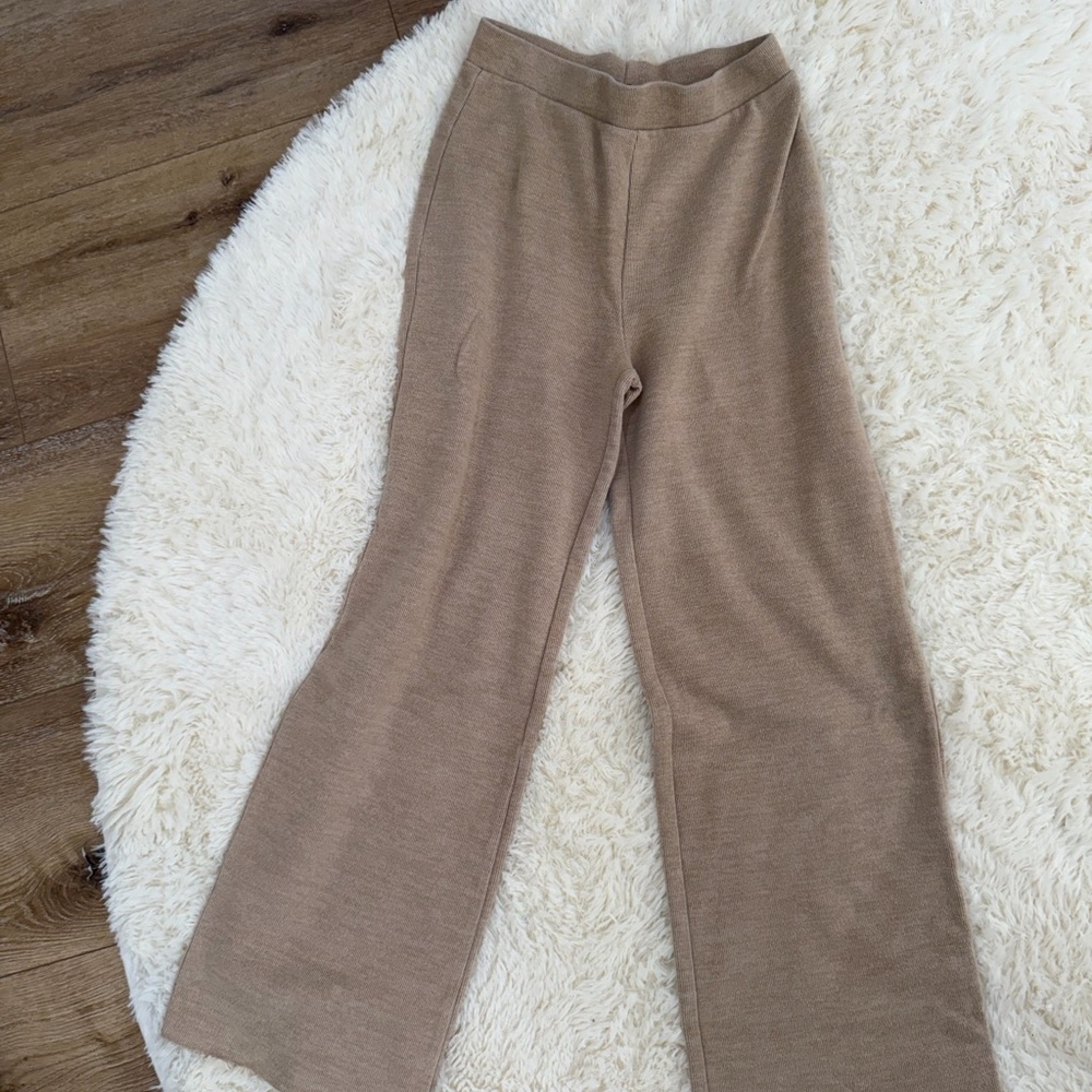 Zara Beige Ribbed Knit Pants